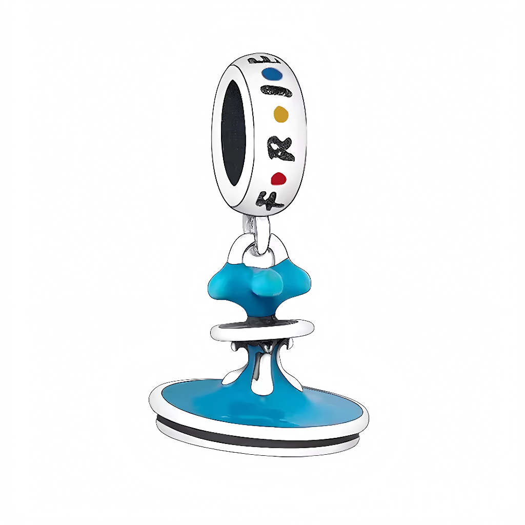 Ce charm pendentif hilarant recrée la scène mythique du "pivot!" de Ross dans Friends, avec le socle bleu iconique du canapé sous le parapluie, forme ondulée et colorée en enamel bleu vif évoquant l'épisode chaotique de déménagement. L’anneau supérieur multicolore “F R I E N D S” avec points assure une fixation Pandora-style parfaite en argent sterling poinçonné « S925 ». Les détails sculptés capturent l’humour absurde et l’amitié testée de la série, parfait pour les fans qui rejouent la scène en boucle. Id