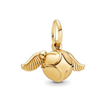 Capturez l'essence de l'univers magique de Harry Potter avec ce charm pendentif étincelant en forme de Vif d'Or. Fabriqué en argent sterling 925, ce charm de haute qualité brille de mille feux grâce à ses détails lumineux et sa finition brillante. Symbole emblématique du Quidditch, le Vif d'Or est reconnu pour sa rapidité et son importance cruciale dans le jeu. Ce pendentif est idéal pour les passionnés de Harry Potter qui souhaitent ajouter une touche d'éclat et de magie à leur collier ou bracelet.