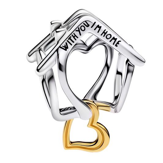 Célébrez l’amour et le sentiment de foyer avec ce charm en Argent 925, représentant une adorable maison ornée d’un petit cœur et gravée de la phrase “With you I’m home”. Un bijou tendre et significatif, parfait pour symboliser chaleur, complicité et bonheur partagé.

Caractéristiques
– Matière : Argent 925 (S925).
– Design : Maison avec cœur et inscription “With you I’m home”.
– Coloris : Argenté brillant avec détails colorés.
– Style : Romantique, chaleureux et symbolique.