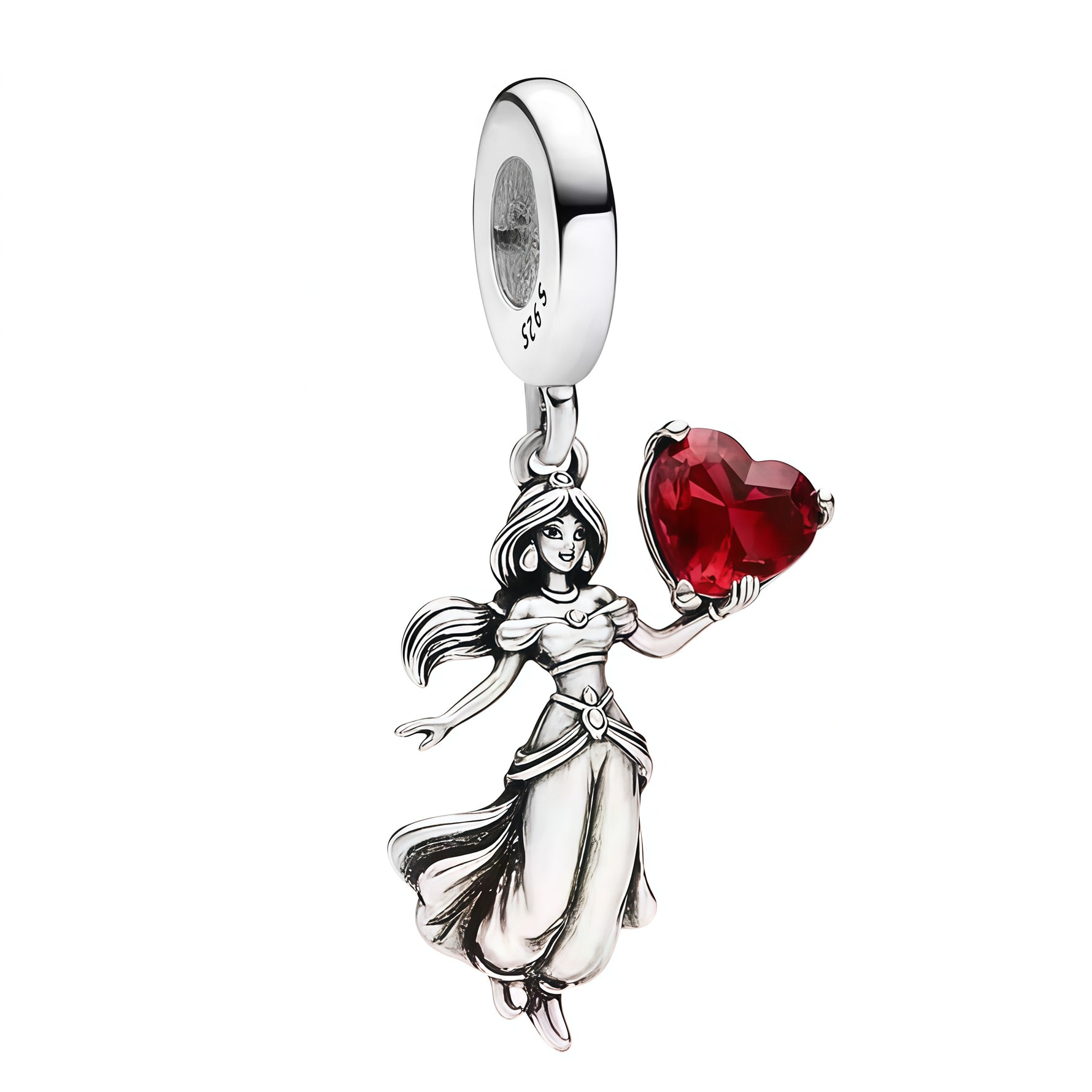 Apporte une touche élégante et délicate à ton bracelet avec ce charm pendentif inspiré de Jasmine. Son design en argent 925, accompagné d’un petit cœur rouge, mêle douceur, raffinement et une note romantique pour un bijou plein de charme. Un charm Disney inspiré d’Aladdin, parfait pour les fans de princesses et de pièces symboliques.

Caractéristiques :

- Matière : Argent 925.
- Design : Jasmine en charm pendentif avec petit cœur rouge et détails soignés.
- Dimensions : Taille délicate et confortable à por