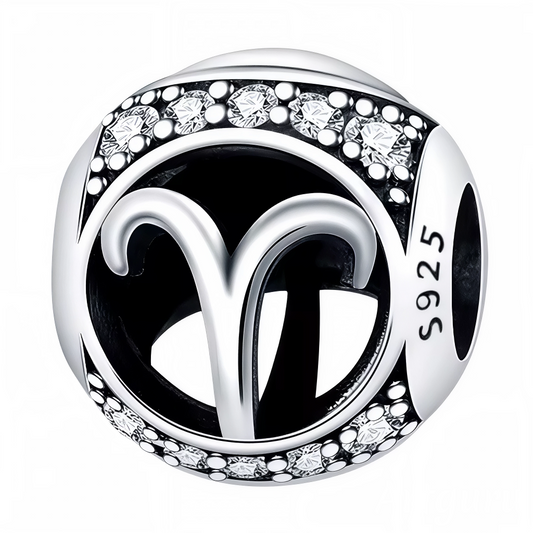 Ajoutez une touche élégante et personnalisée à votre bijou avec ce charm rond en Argent 925, représentant le signe astrologique Bélier. Les strass scintillants subliment ce symbole audacieux et déterminé.

Caractéristiques
– Matière : Argent 925 (S925).
– Design : Charm rond avec signe du Bélier et strass.
– Coloris : Argenté brillant avec éclat cristallin.
– Style : Astrologique, raffiné et intemporel.
