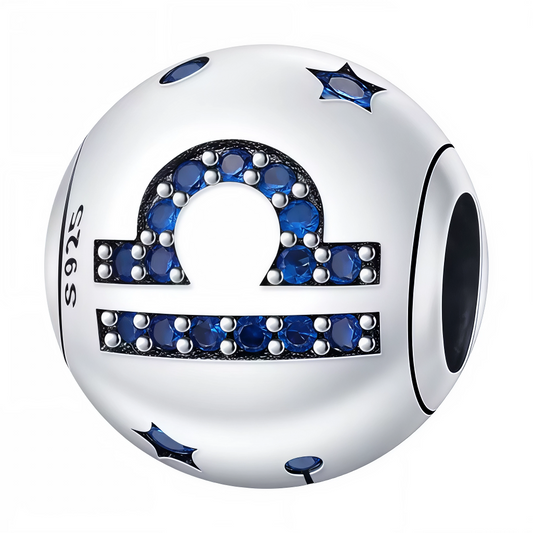 Équilibrez élégance et harmonie avec ce charm rond en Argent 925, représentant le signe astrologique Balance orné de strass bleus éclatants. Un bijou raffiné qui symbolise justice et charme, sublimé par une touche de couleur éclatante.

Caractéristiques
– Matière : Argent 925 (S925).
– Design : Charm rond avec signe de la Balance et strass bleus.
– Coloris : Argenté brillant avec éclat bleu.
– Style : Astrologique, élégant et coloré.