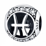 Apportez une note raffinée et symbolique à votre bracelet avec ce charm rond en Argent 925, orné du signe astrologique Poisson. Les strass scintillants ajoutent une touche lumineuse, parfaite pour sublimer ce symbole doux et intuitif.

Caractéristiques
– Matière : Argent 925 (S925).
– Design : Charm rond avec signe du Poisson et strass.
– Coloris : Argenté brillant avec éclat cristallin.
– Style : Astrologique, élégant et intemporel.