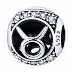 Ajoutez une touche personnalisée et étincelante à votre bracelet avec ce charm rond en Argent 925, représentant le signe du Taureau. Ses strass scintillants mettent en valeur ce symbole astrologique, idéal pour affirmer votre style et votre personnalité.

Caractéristiques

– Matière : Argent 925 (S925).
– Design : Charm rond avec signe du Taureau et strass.
– Coloris : Argenté brillant avec éclat cristallin.
– Style : Astrologique, élégant et raffiné.