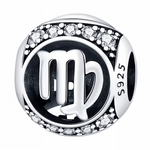 Apportez une touche de délicatesse et de précision à votre collection avec ce charm rond en Argent 925, représentant le signe astrologique Vierge orné de strass scintillants. Un bijou élégant pour symboliser la finesse et la sagesse.

Caractéristiques
– Matière : Argent 925 (S925).
– Design : Charm rond avec signe de la Vierge et strass.
– Coloris : Argenté brillant avec éclat cristallin.
– Style : Astrologique, raffiné et intemporel.
