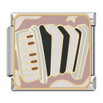 Ce charm italien met en scène un accordéon noir avec clavier et soufflet étendu, orné d'une étoile jaune festive sur fond rose poudré texturé. Parfait pour les musiciens folk ou fans d'accordéon qui veulent une note joyeuse et traditionnelle sur leur bracelet à charms italien.