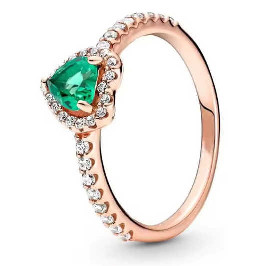 Roségoldring mit Strasssteinen und grünem Brillant in Herzform – Natürliche Eleganz und Raffinesse