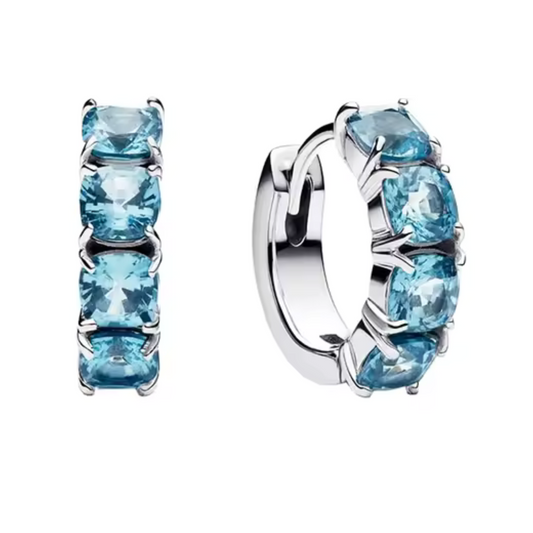 Small Silver Earrings with Blue Rhinestones – Discreet Elegance