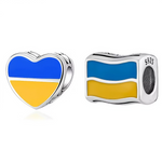 Découvrez cette offre duo émouvante de deux charms symbolisant l'Ukraine en argent 925 (S925), parfait pour afficher solidarité, fierté nationale et soutien fraternel.


Caractéristiques :

Matière : Argent 925 (S925) poli haute brillance, émail bleu azur/jaune vibrant fidèle.
Design : Symboles compacts expressifs.
Compatibilité : Compatible bracelets charms standards (type Pandora), pack duo prix solidaire.