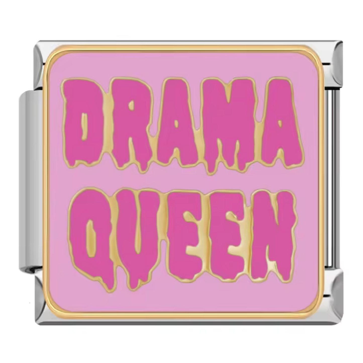 Italienischer Charme – Silberne „Drama Queen“ auf rosa Hintergrund