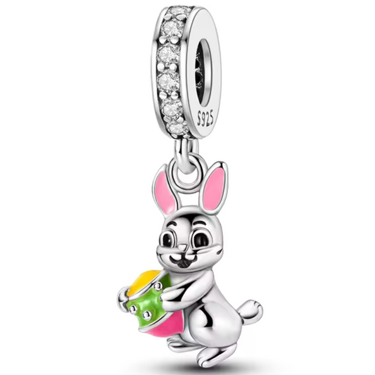 Osterzauber – Hase mit Osterei