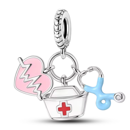Krankenschwestermütze Charm mit Herz und Stethoskop
