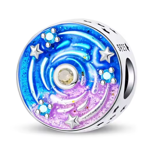 Charm Bleu et Violet avec Étoiles – Magie et Rêverie Céleste