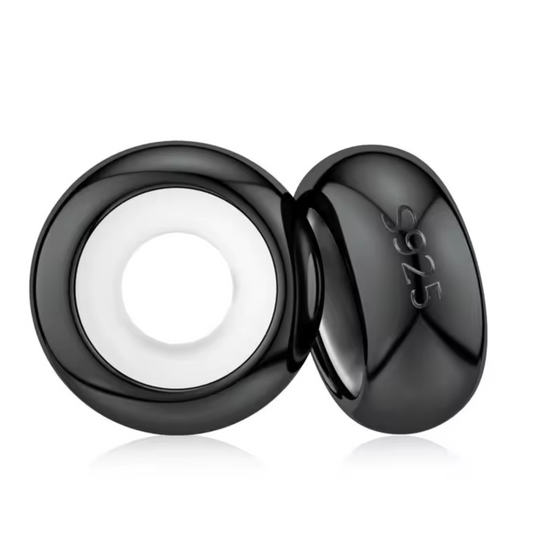 Black Spacer Charm – Elegance and Modernity