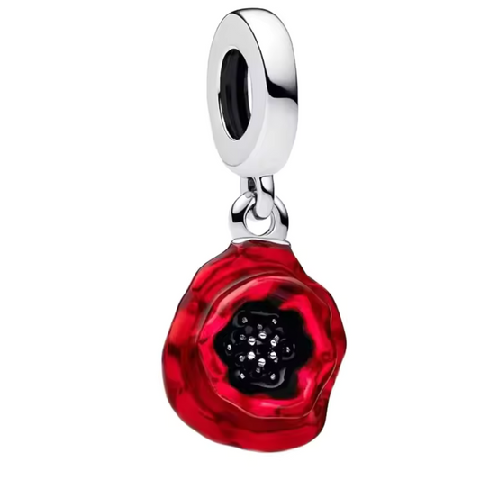 Red Poppy Charm – Blumige Sanftheit und Eleganz