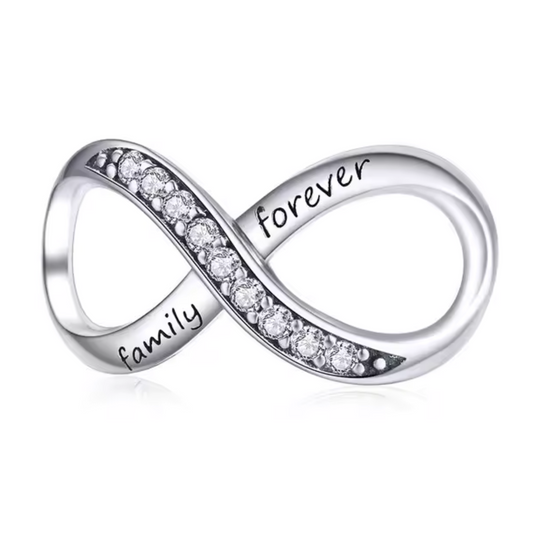 Infinity Charm „Family Forever“ – Liebe und ewige Verbundenheit